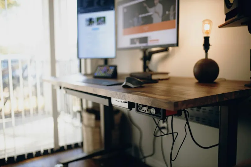 IKEA BEKANT vs FlexiSpot E7: comparativa real 2026